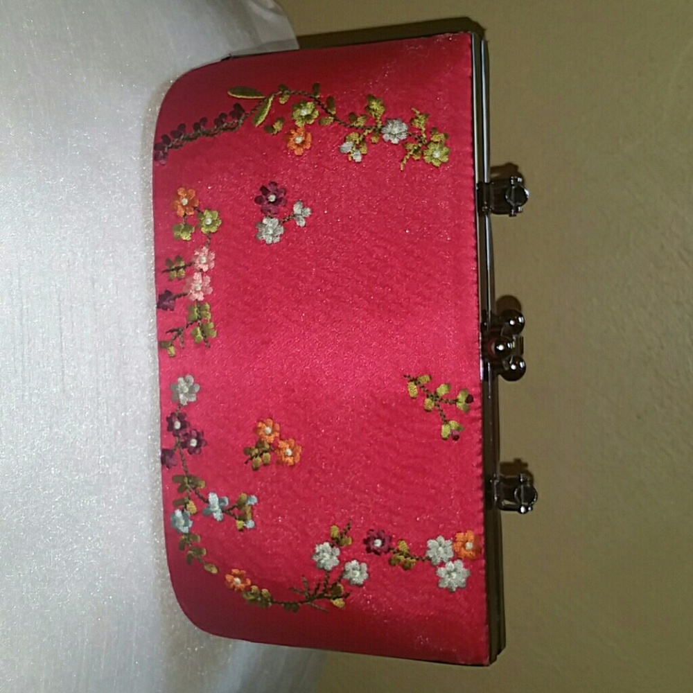 Lovely  embroidered flower purse