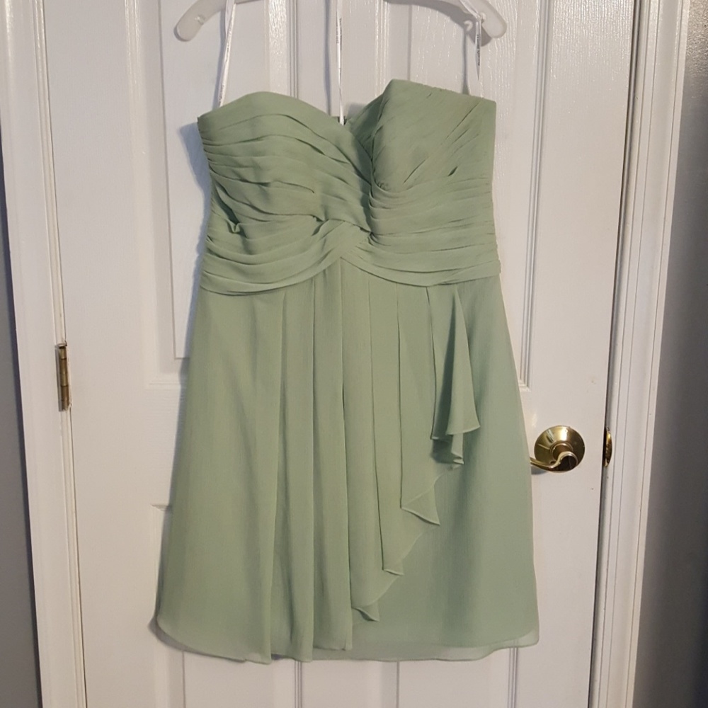 Dress (bridesmaid)