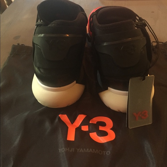 Y3 Yohji Yamamoto x Adidas White High Top Sneakers Boy Adidas Y-3 shoes