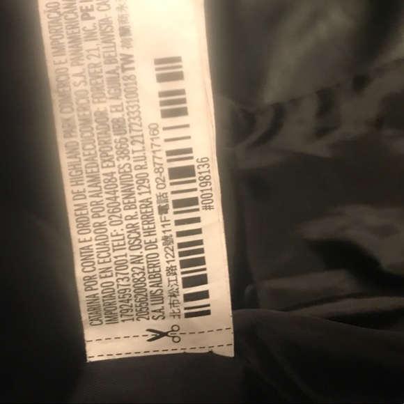 Faux leather Moto jacket (SOLD) - Picture 3 of 3