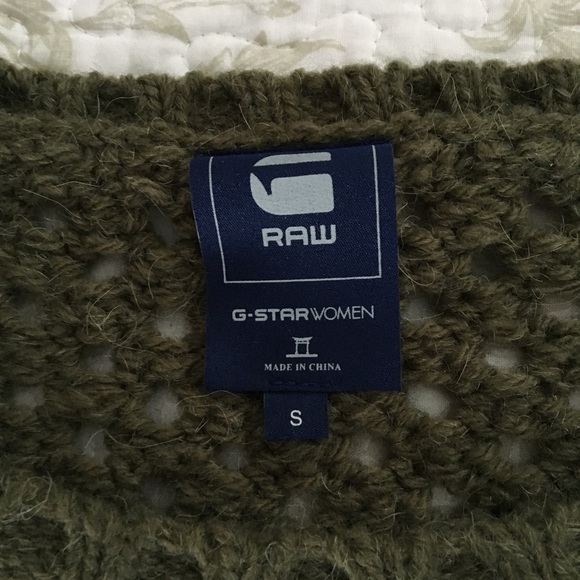 Pretty olive green sweater! 💕 by Raw - Picture 2 of 3