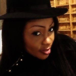 Meet your Posher, Liliane