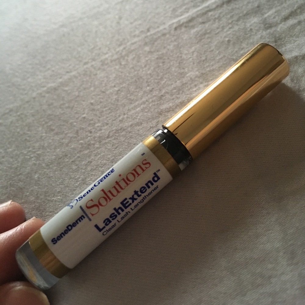 SeneGence lash extend