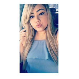 Meet your Posher, Nicole