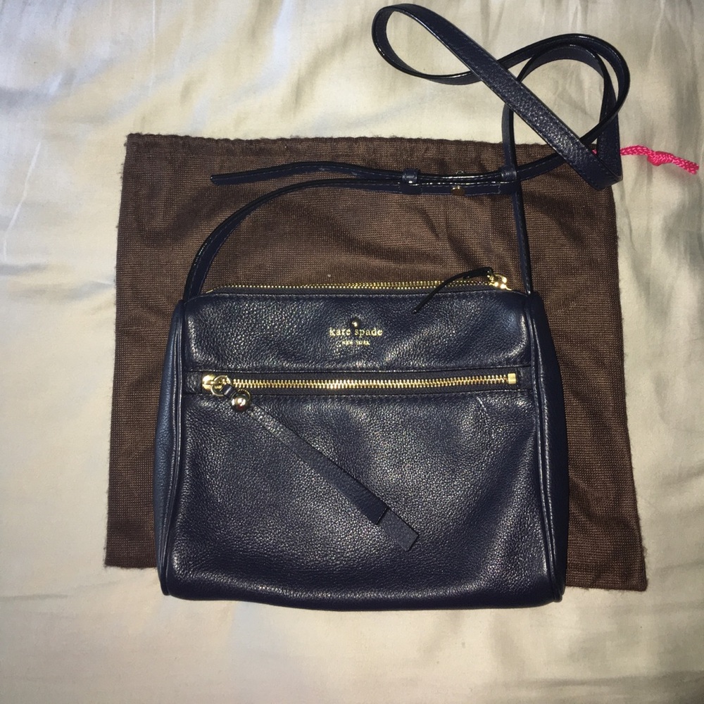 Navy Kate Spade ♠️ Crossbody