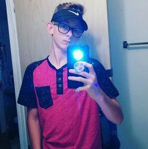 Meet your Posher, Damien