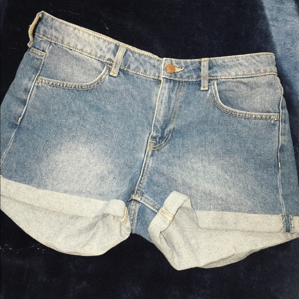 Waist shorts