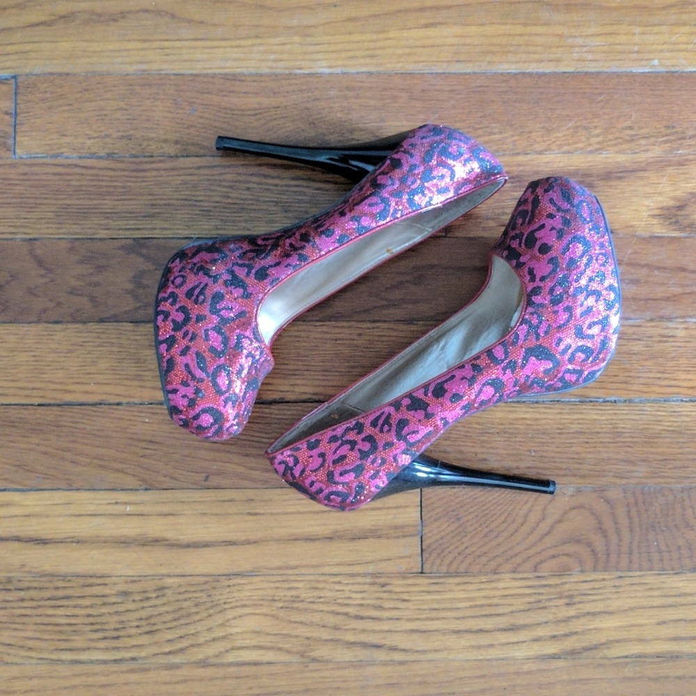 HOME COMING Charlotte Russe - Platform Heels