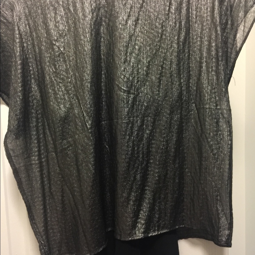 Express Top - Picture 3 of 3