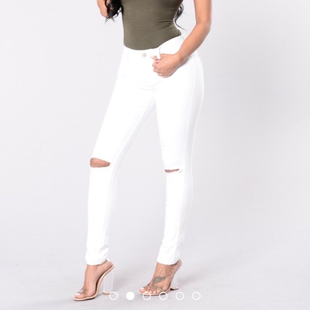 Fashion Nova white jeans
