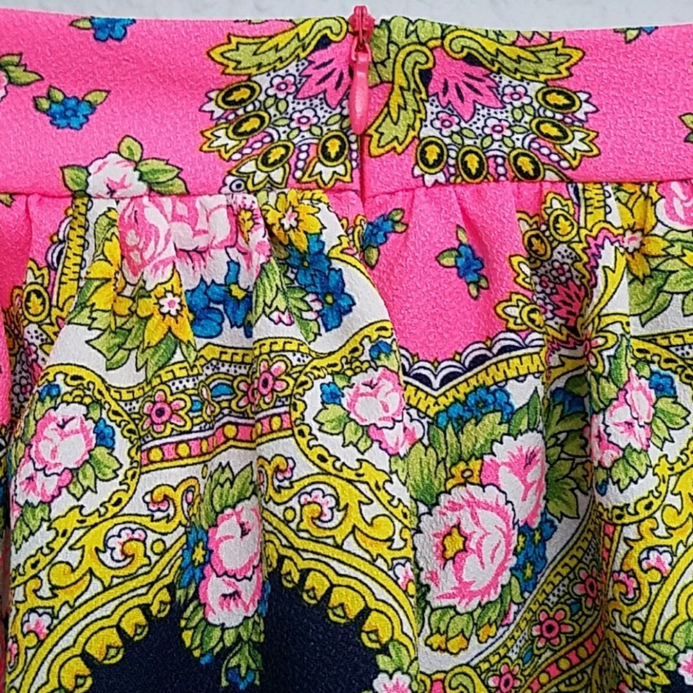 Mini skirt - Picture 3 of 4