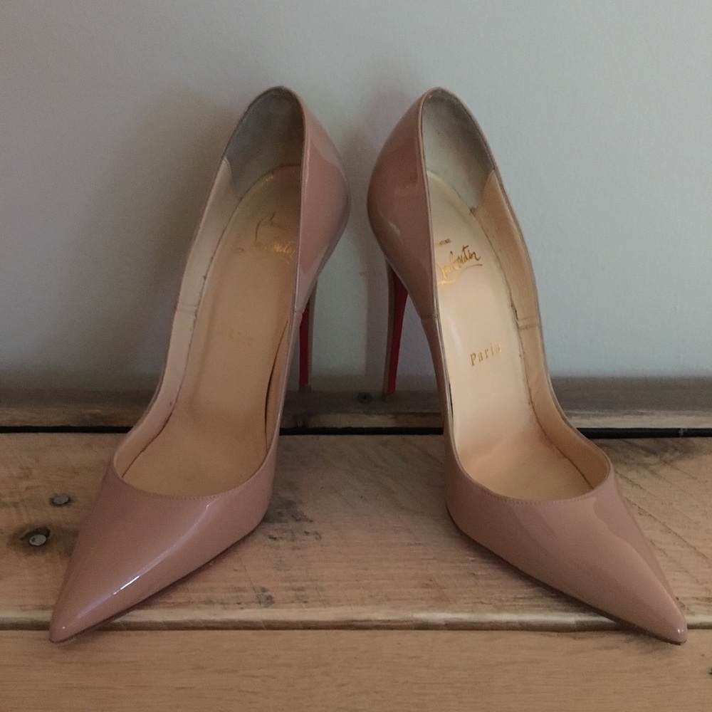 S O L D 🔥Christian Louboutin Nude 'So Kate' heels