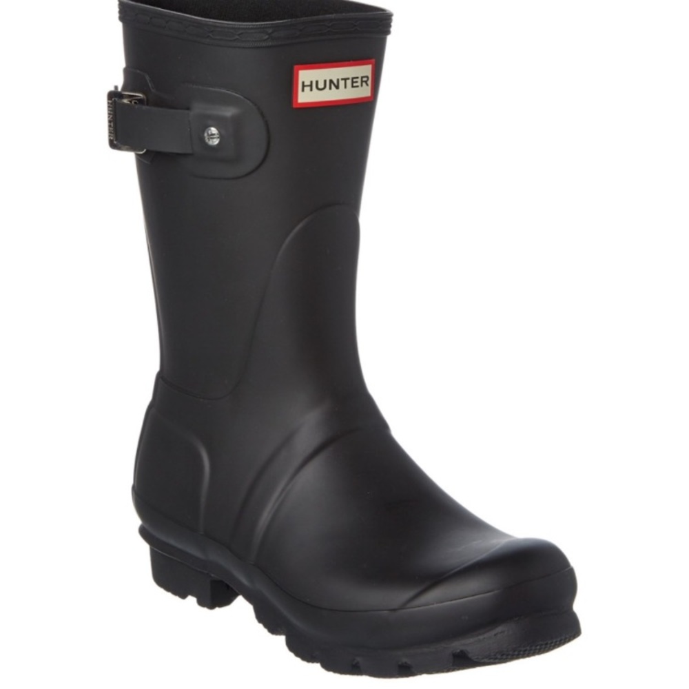 Matte black hunter rain boots!!