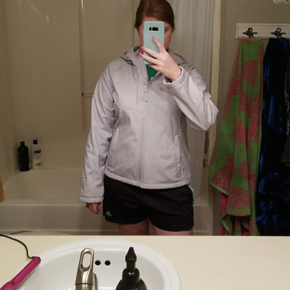 Waterproof light jacket - Picture 8 of 8