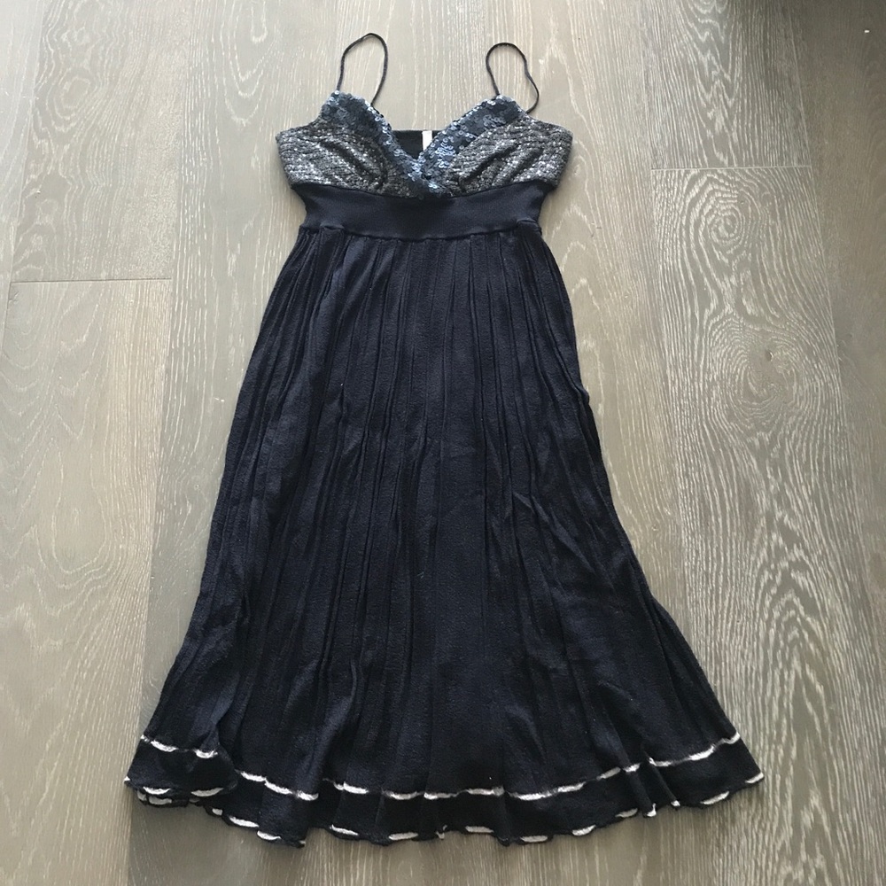BRAND NEW iisli knit dress with sequins