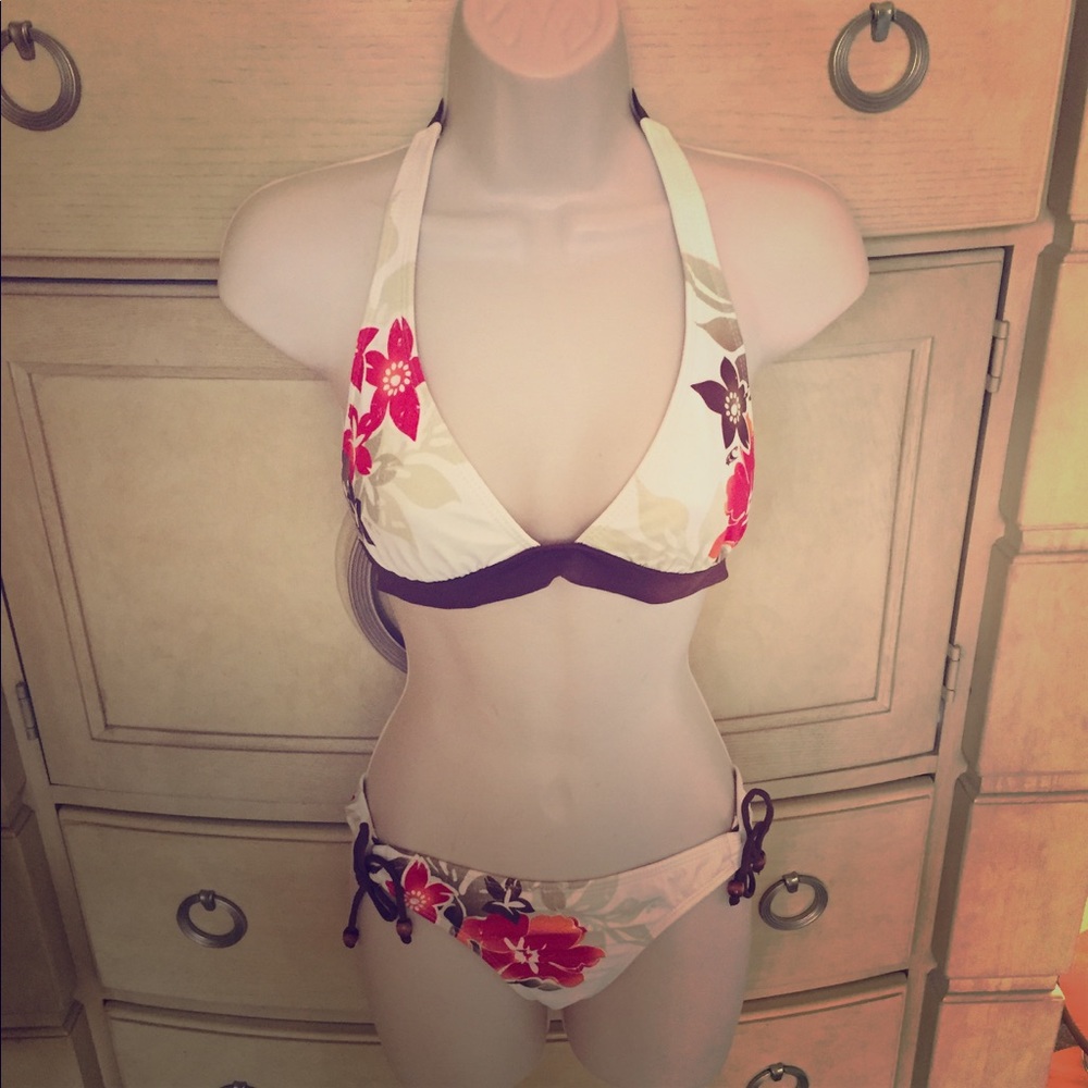 Tropical 🌴 Hawaiian 🌺 bikini 👙