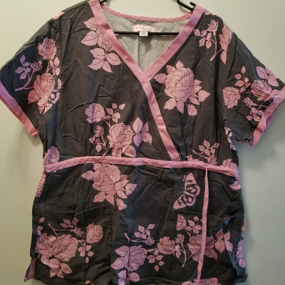 Koi 2x scrub top