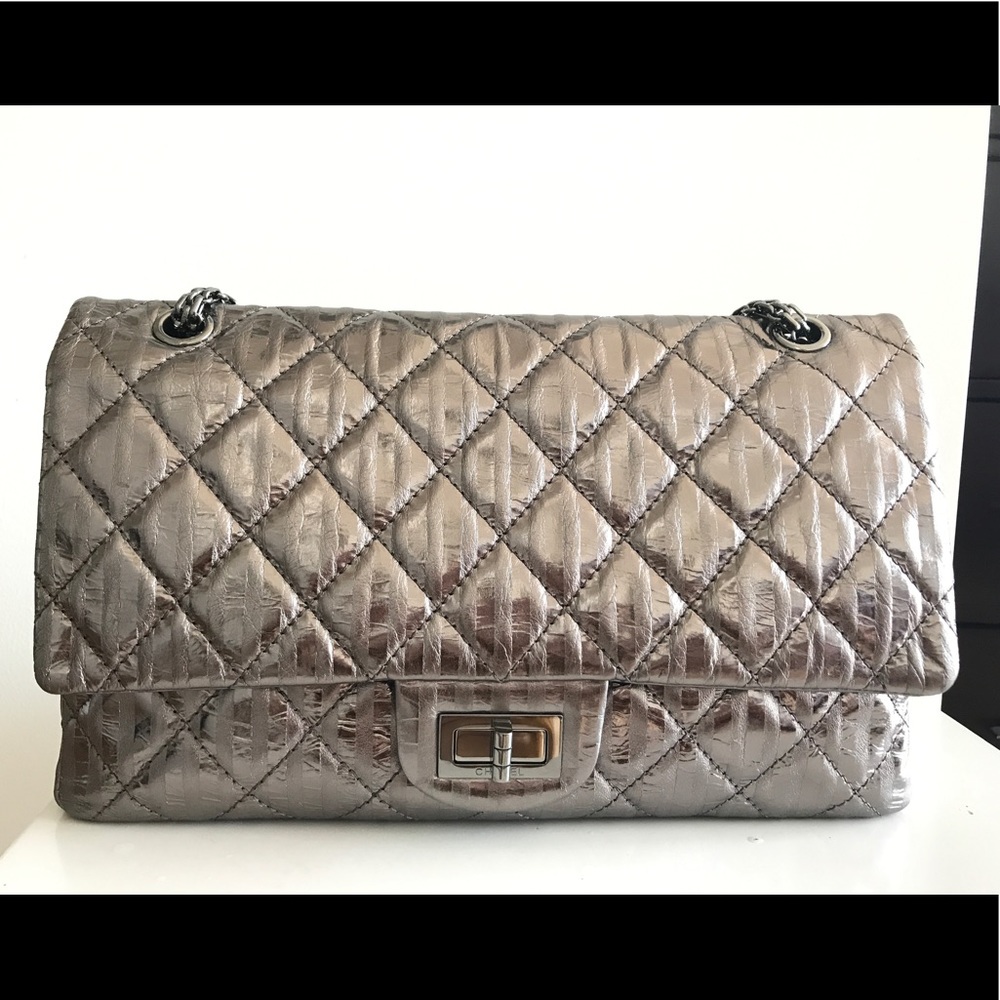 CHANEL Classic 2.55 Metallic Reissue Double Flap