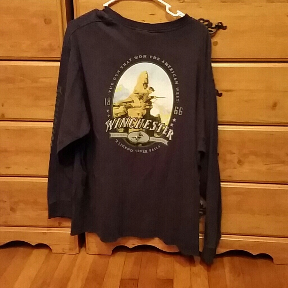 Long sleeve shirt