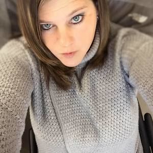 Meet your Posher, Leslie