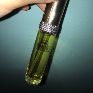 .5 fl oz White diamonds