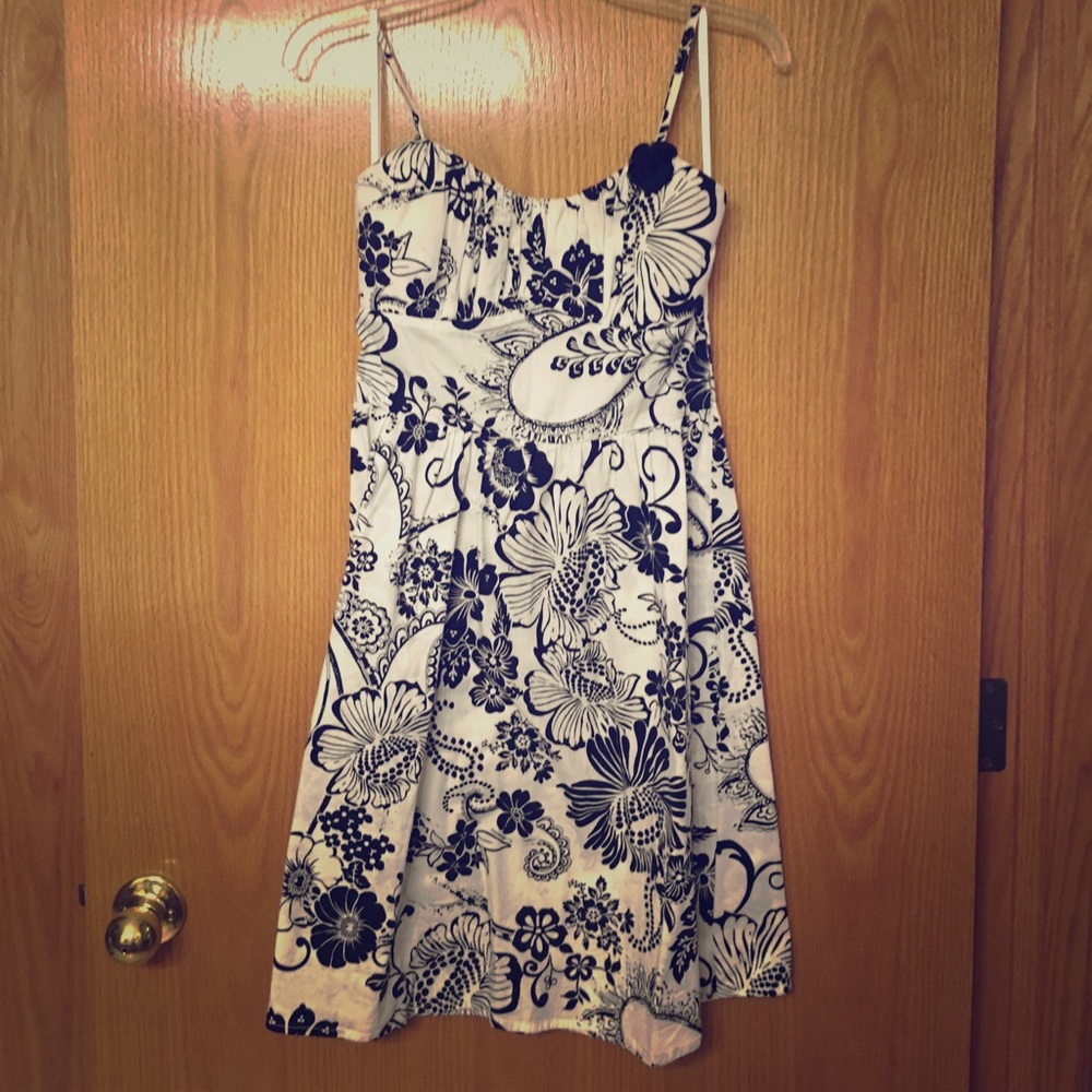 Black and white dress