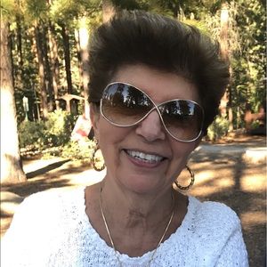 Meet your Posher, Joanne