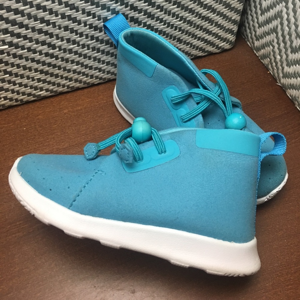 Native Apollo Chukka