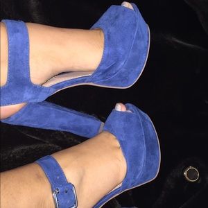 Velvet Steve Madden platforms, very good condition