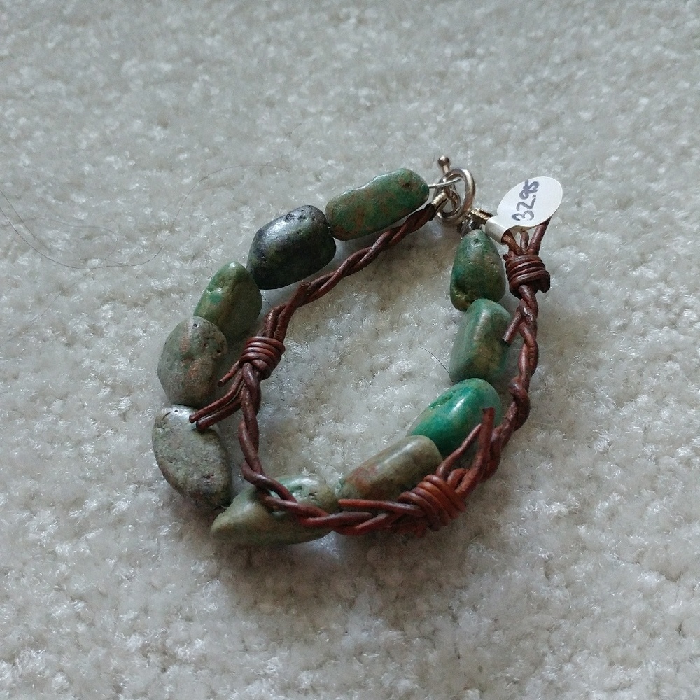 TURQUOISE AND LEATHER BRACELET