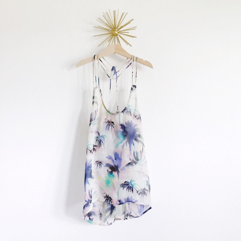 Wet Seal tropical tank