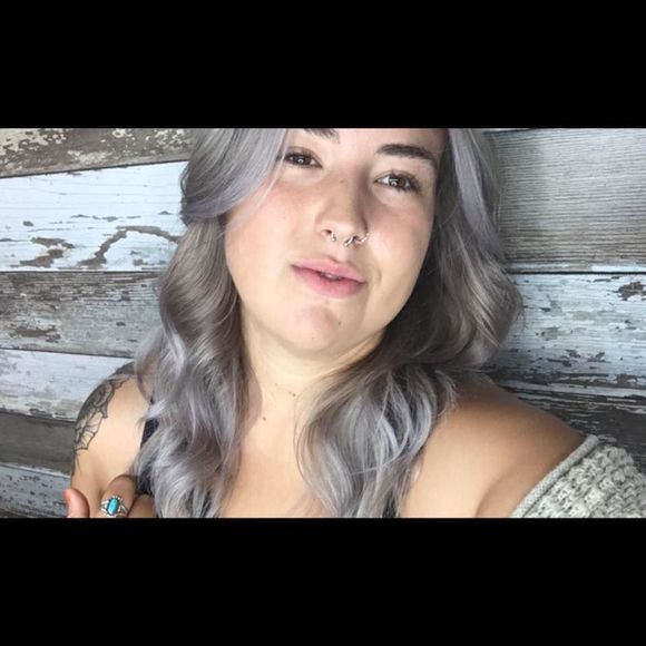 Meet your Posher, Michelle - Picture 1 of 1