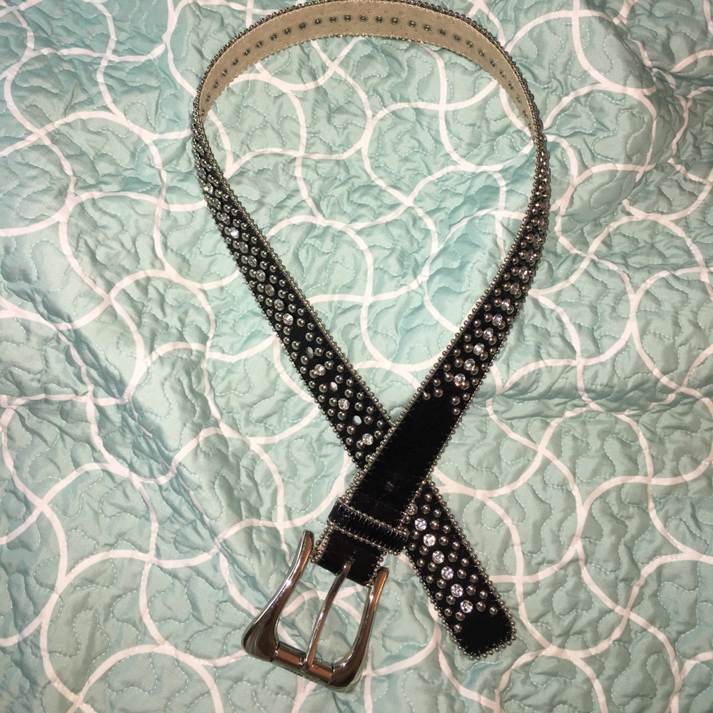 GUESS studs & rhinestones belt