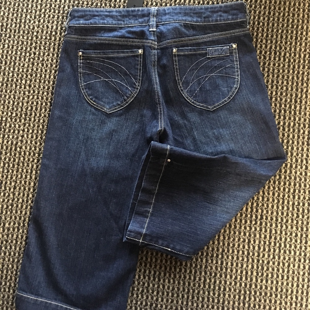 White House Black Market Noir Denim Capris  Size 6