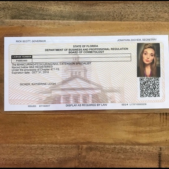 UV Gel Coffin Nails By Katherine - Picture 3 of 3