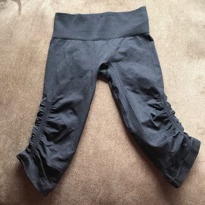 Lululemon Flow crop