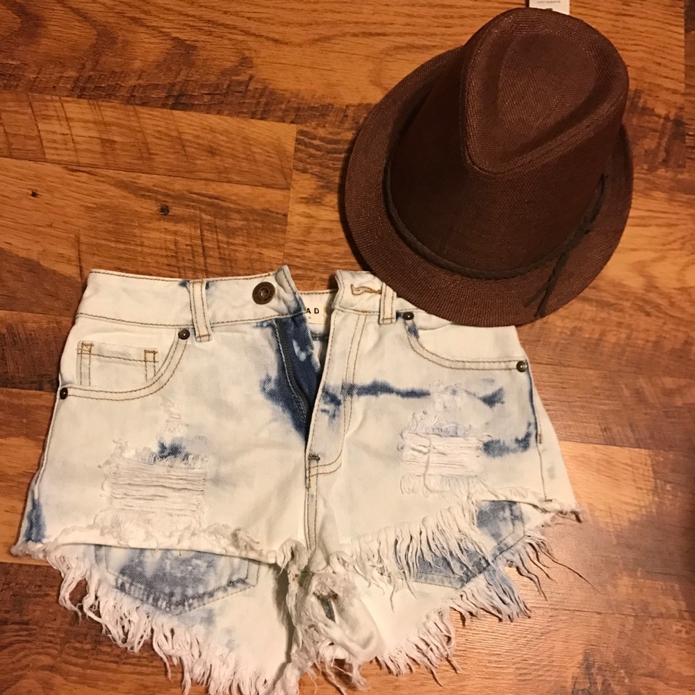 Buffalo Mom (high rise) shorts ❤