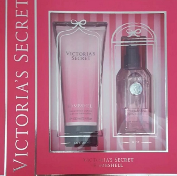 Victoria Secret Bombshell gift set - Picture 2 of 4