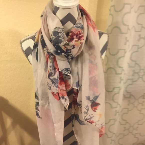 Pretty floral Print scarf - Picture 1 of 2