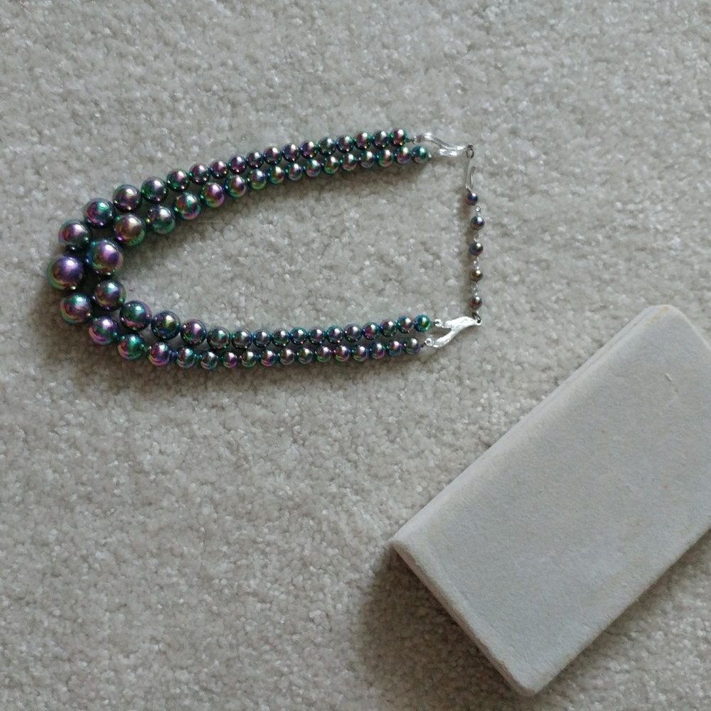 VINTAGE NECKLACE - Picture 2 of 2