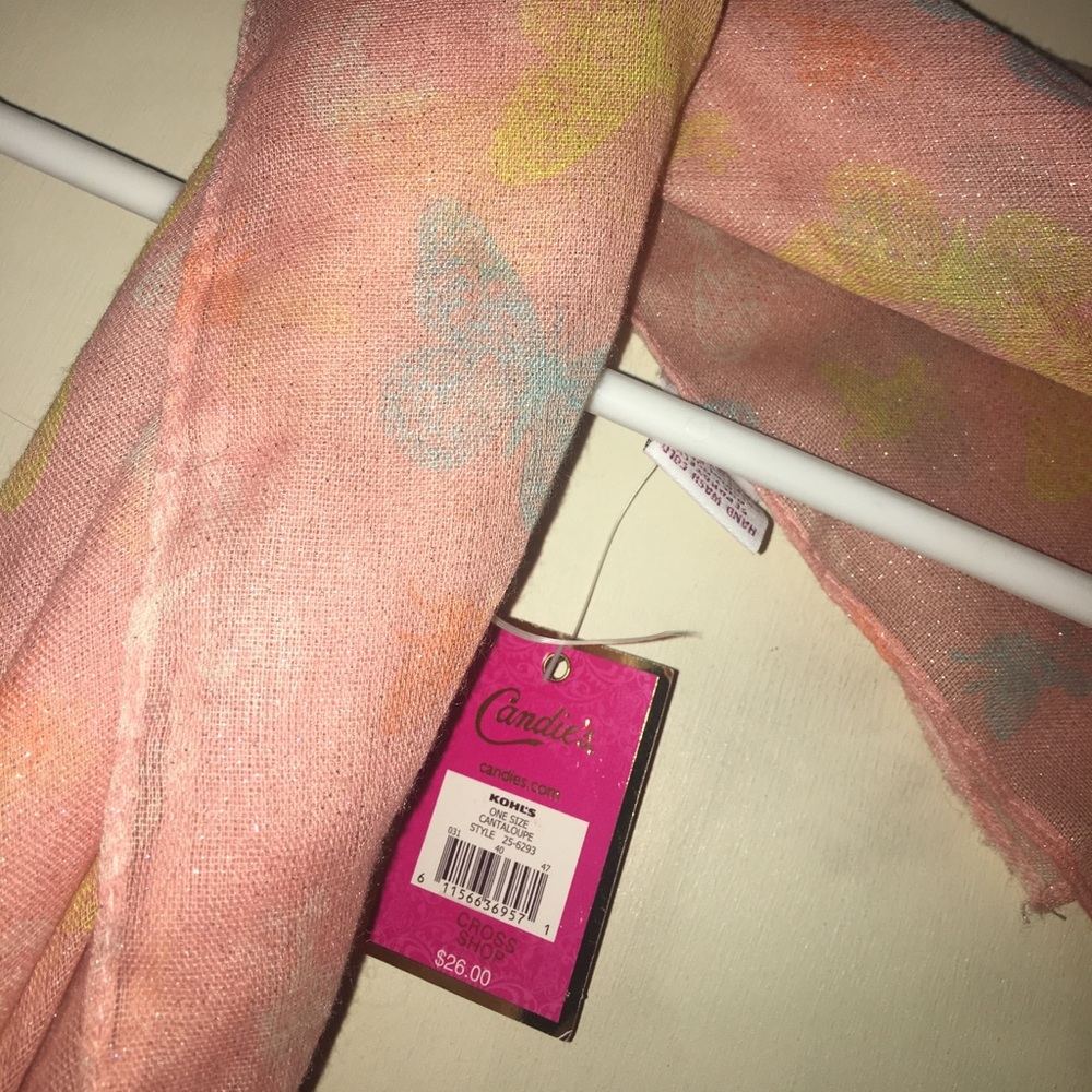 Beautiful butterfly scarf 🦋