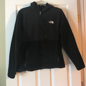 Women NorthFace hooded jacket