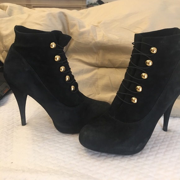 Steve Madden Suede Black bottles - Picture 3 of 3