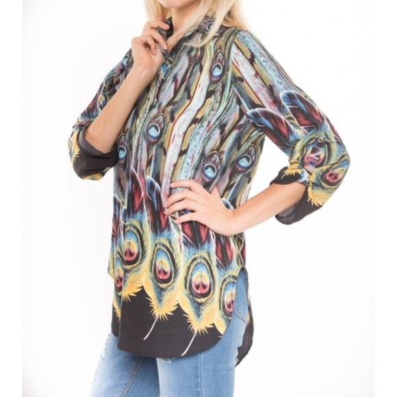 Peacock Print Tunic. Great for Fall! - Picture 3 of 3