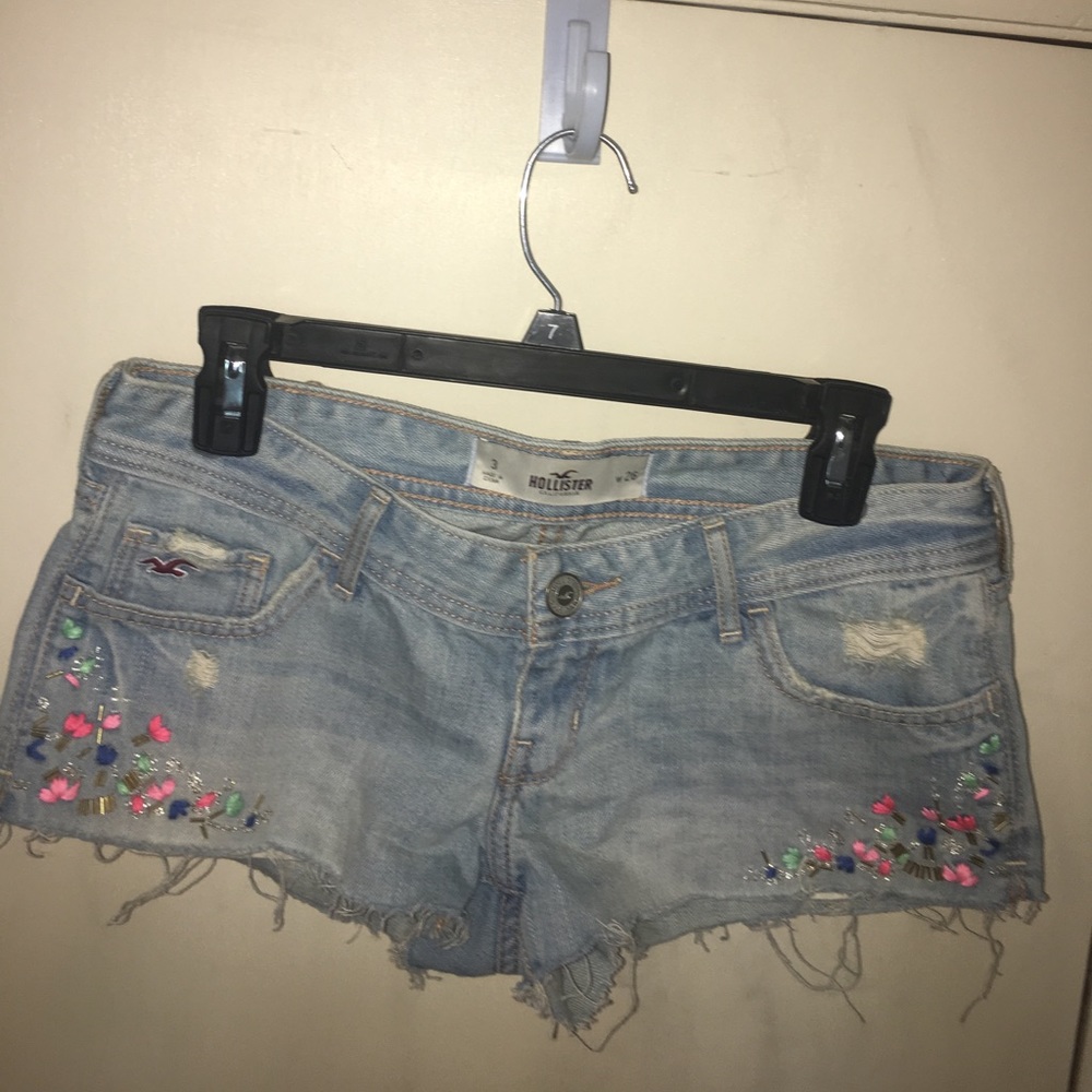 Embellished Hollister Shorty Shorts