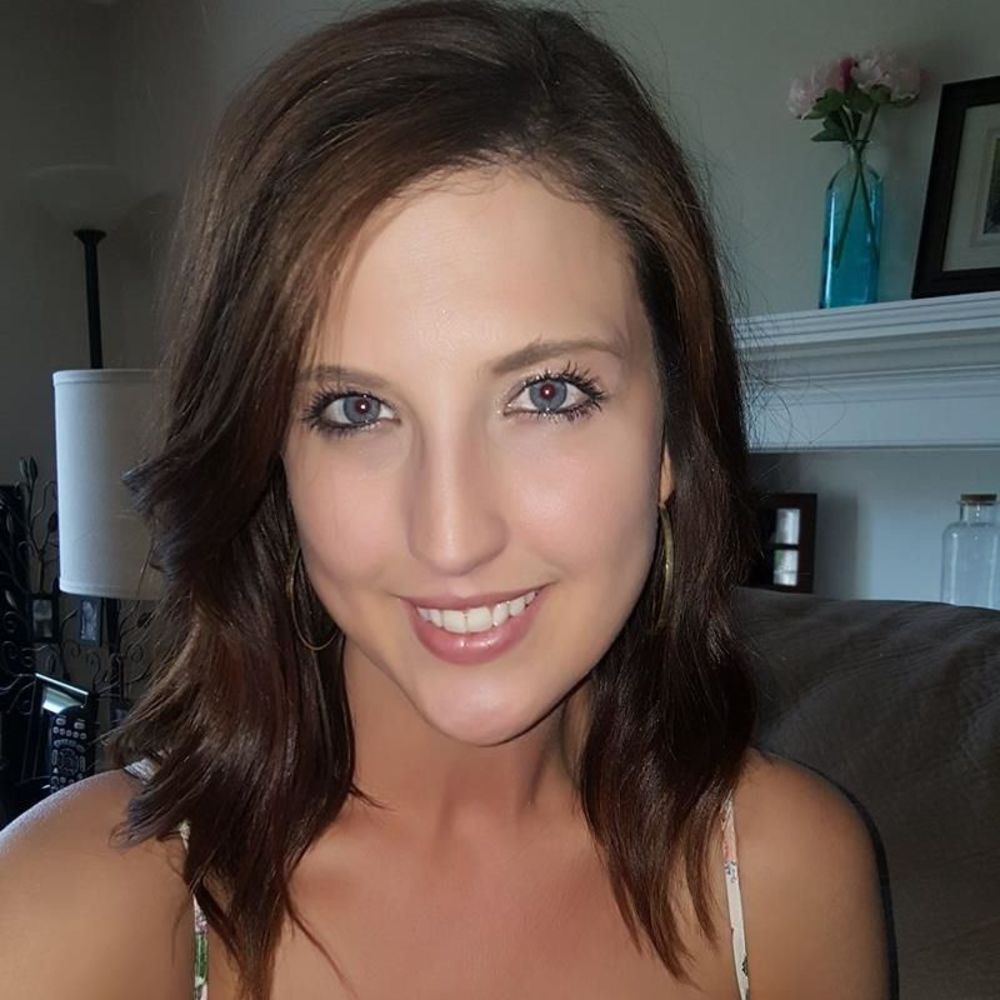 Meet your Posher, Gina