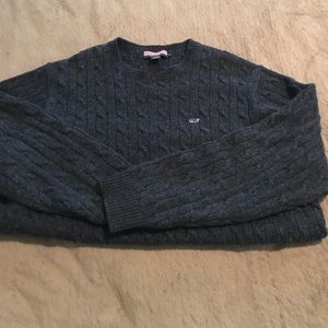 Vineyard vine sweater