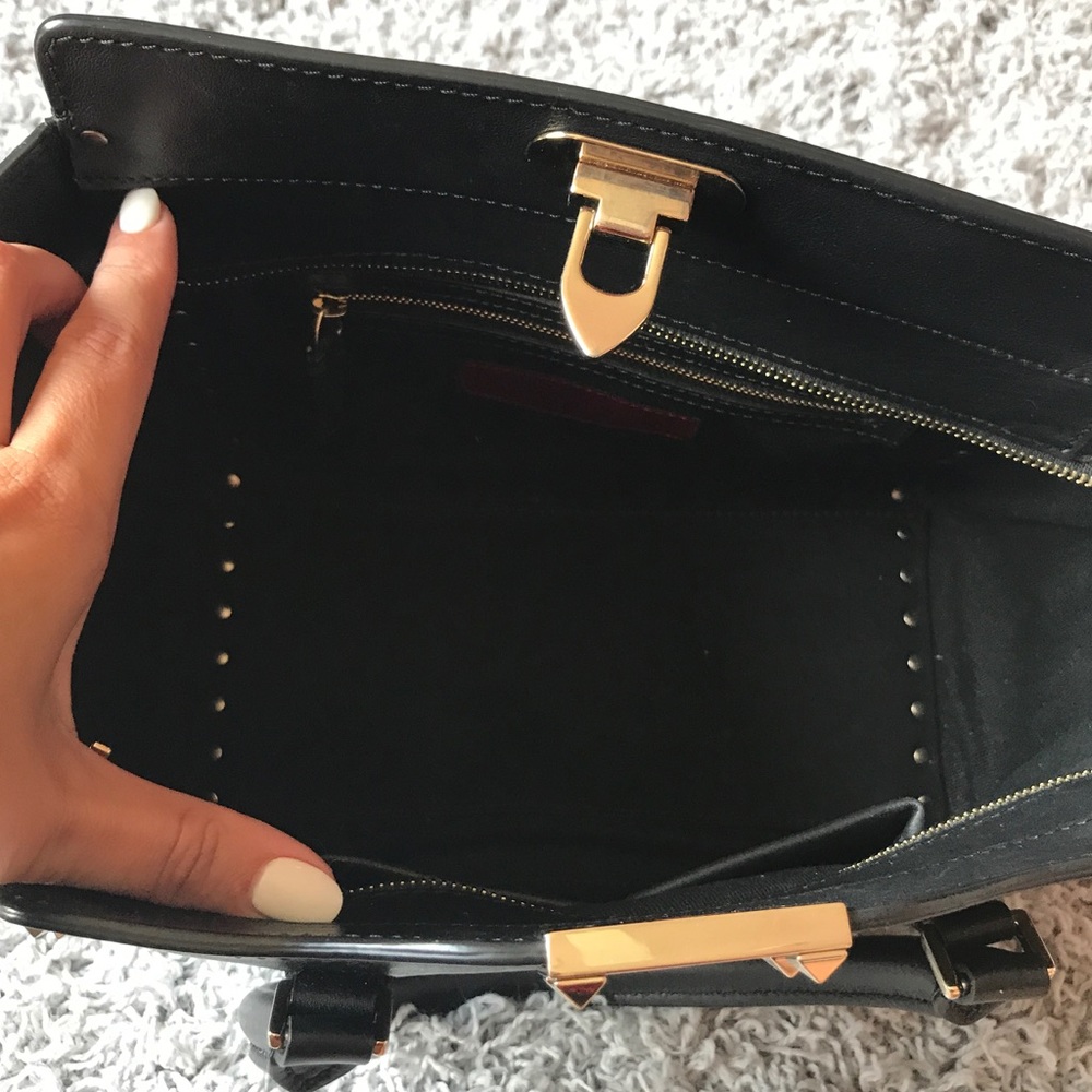 Rockstud Valentino 💯 - Picture 5 of 8