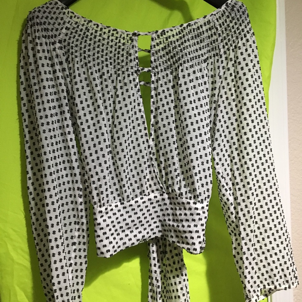 Black and white top