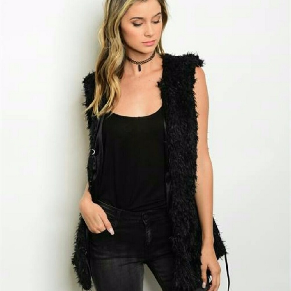 NWT BLACK VEST